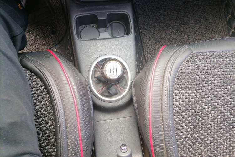 Used Suzuki SX4 2009 Hatchback 1.8L Manual Sport Model Gear Lever