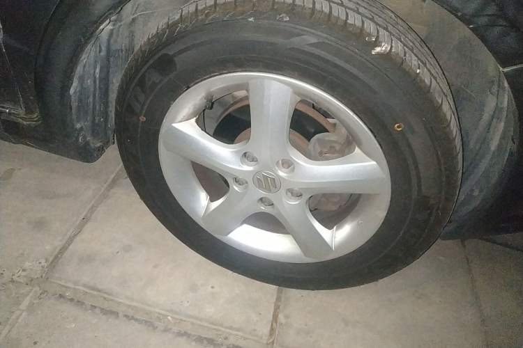 Used Suzuki SX4 2009 Hatchback 1.6L Manual Sport Model Right Front Wheel Hub