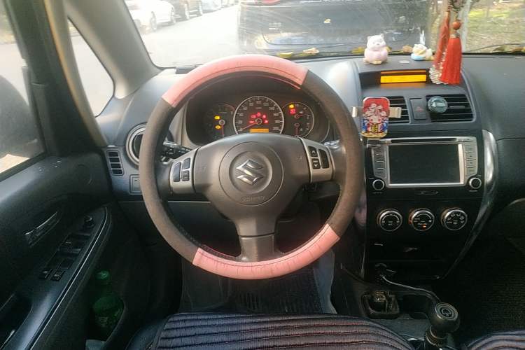 Used Suzuki SX4 2009 Hatchback 1.8L Manual Sport Model Steering Wheel