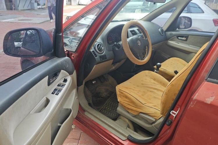 Used Suzuki SX4 2009 Hatchback 1.6L Manual Fashion Edition Driver Seat