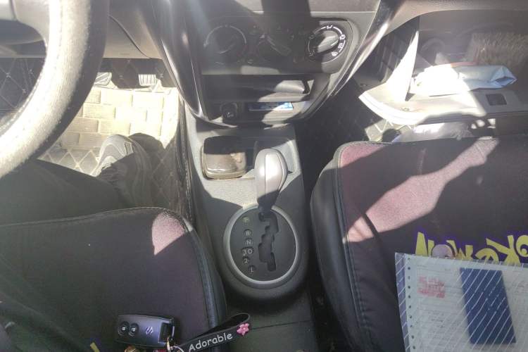 Used Suzuki SX4 2009 Hatchback 1.6L Automatic Sport Model Gear Lever