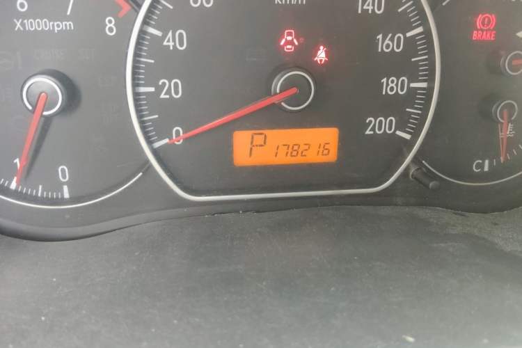 Used Suzuki SX4 2009 Hatchback 1.6L Automatic Sport Model Odometer Close Up