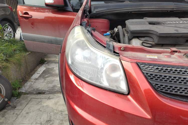 Used Suzuki SX4 2009 Hatchback 1.8L Automatic Sport Model Right Front Headlight