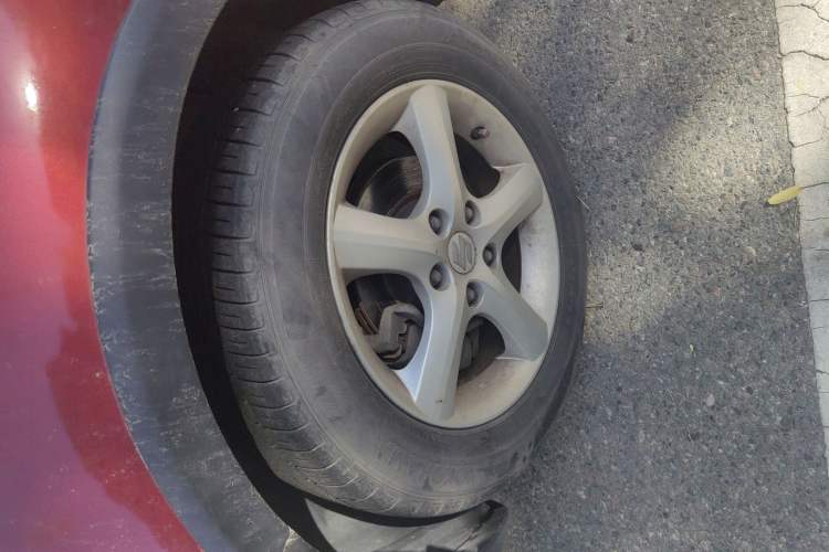 Used Suzuki SX4 2009 Hatchback 1.6L Automatic Sport Model Right Front Wheel Hub