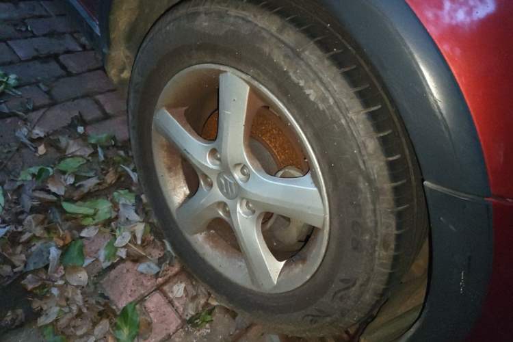 Used Suzuki SX4 2009 Hatchback 1.8L Automatic Sport Model Right Front Wheel Hub
