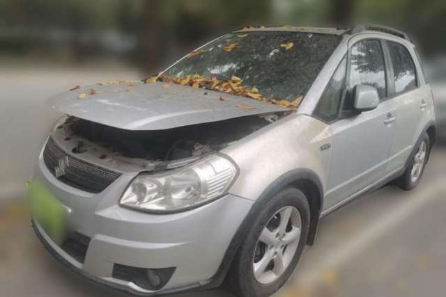 Suzuki SX4 2009 Hatchback 1.6L Automatic Sport Model مستعملة