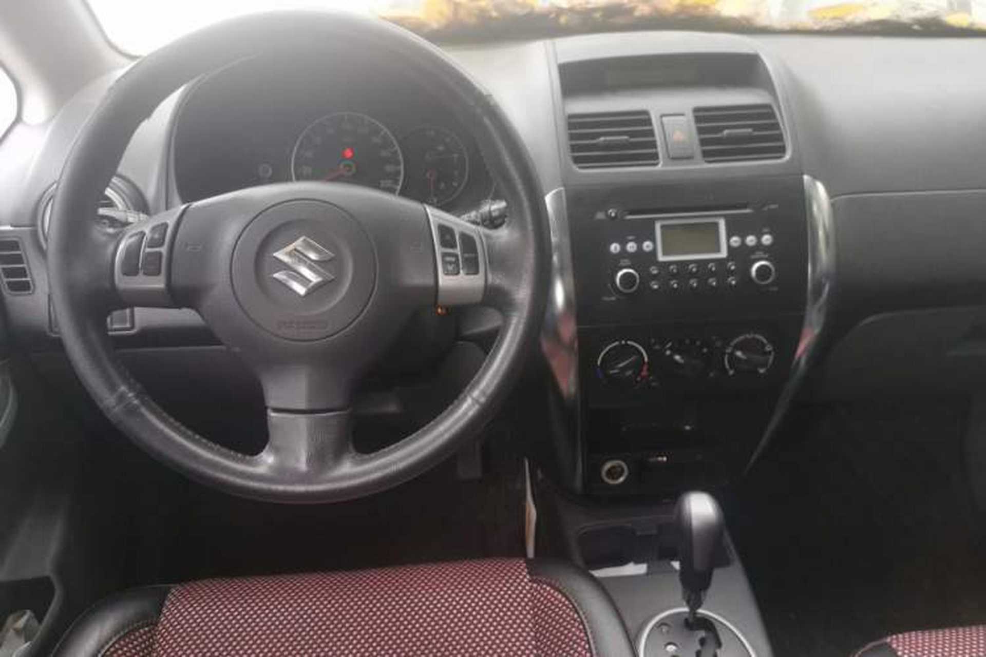Used Suzuki SX4 2009 Hatchback 1.6L Automatic Sport Model Center Console