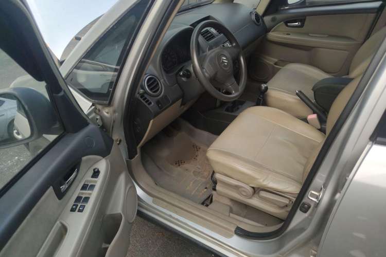 Used Suzuki SX4 2009 Sedan 1.6L Manual Elite Model Driver Seat