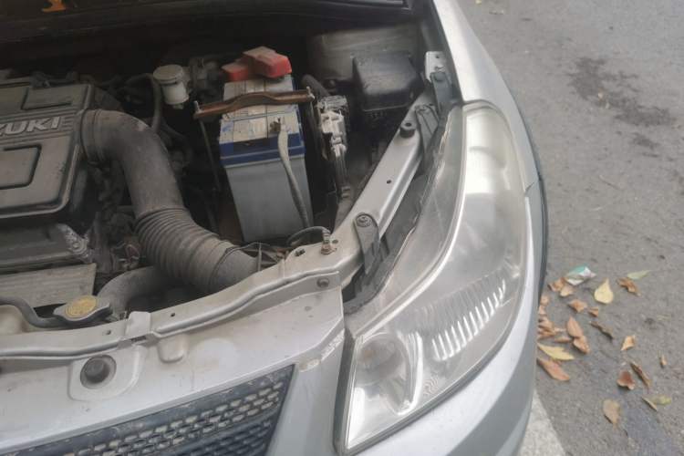 Used Suzuki SX4 2009 Hatchback 1.6L Automatic Sport Model Engine Bay Left