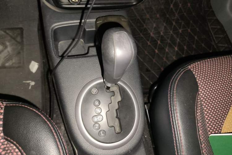 Used Suzuki SX4 2009 Hatchback 1.6L Automatic Sport Model Gear Lever