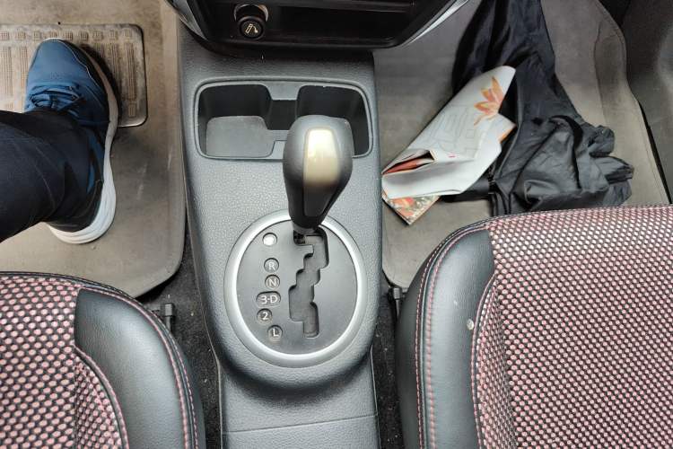 Used Suzuki SX4 2009 Hatchback 1.6L Automatic Sport Model Gear Lever