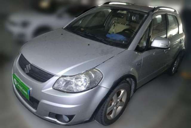 Suzuki SX4 2009 Hatchback 1.6L Manual Fashion Edition مستعملة