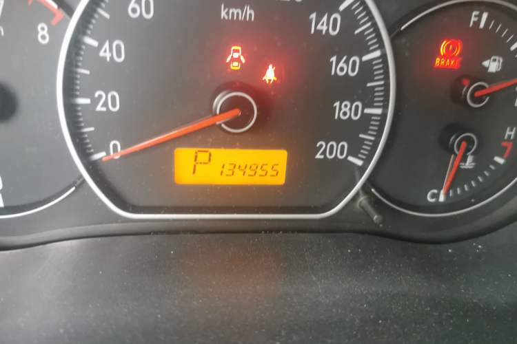 Used Suzuki SX4 2009 Hatchback 1.6L Automatic Sport Model Odometer Close Up