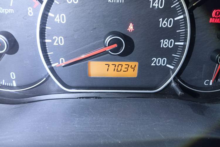 Used Suzuki SX4 2009 Hatchback 1.6L Manual Fashion Edition Odometer Close Up