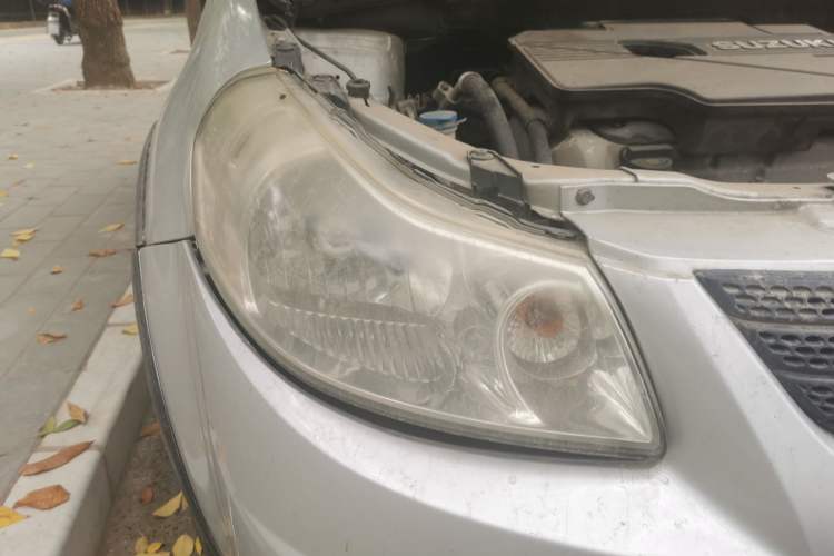 Used Suzuki SX4 2009 Hatchback 1.6L Automatic Sport Model Right Front Headlight