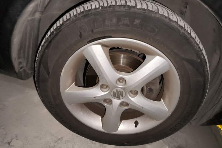 Used Suzuki SX4 2009 Hatchback 1.6L Automatic Sport Model Right Front Wheel Hub