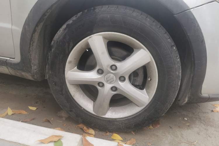 Used Suzuki SX4 2009 Hatchback 1.6L Automatic Sport Model Right Front Wheel Hub