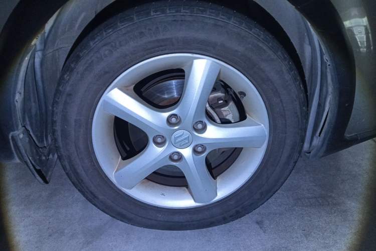 Used Suzuki SX4 2009 Hatchback 1.6L Manual Fashion Edition Right Front Wheel Hub