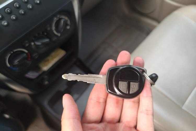 Used Suzuki SX4 2009 Sedan 1.6L Manual Elite Model Vehicle Key