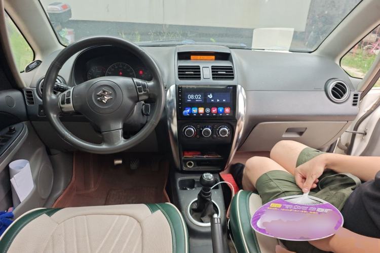 Used Suzuki SX4 2009 Hatchback 1.6L Manual Sport Model Center Console