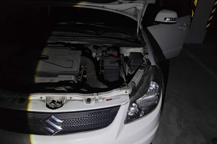 Used Suzuki SX4 2009 Hatchback 1.6L Automatic Sport Model Engine Bay Left