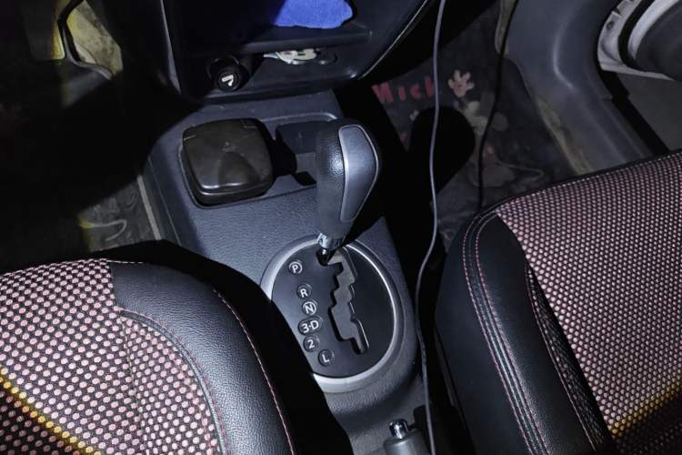 Used Suzuki SX4 2009 Hatchback 1.6L Automatic Sport Model Gear Lever