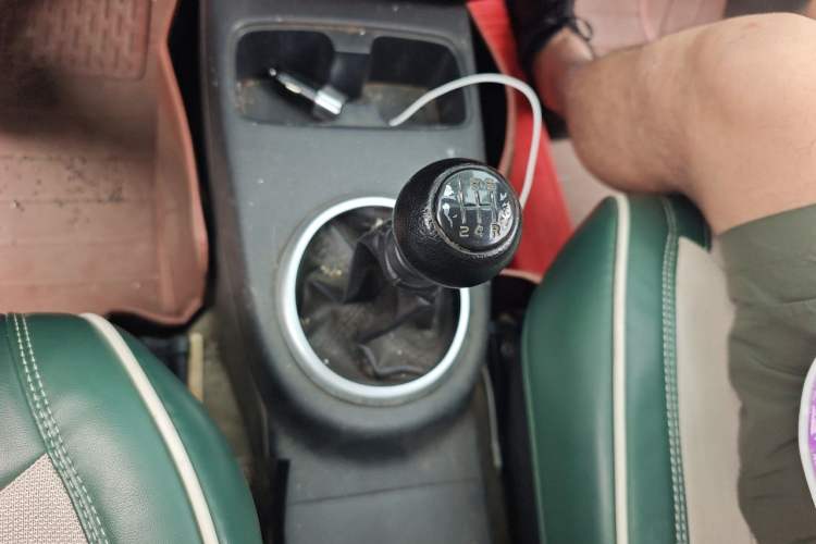Used Suzuki SX4 2009 Hatchback 1.6L Manual Sport Model Gear Lever