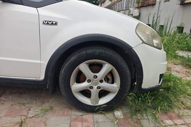 Used Suzuki SX4 2009 Hatchback 1.6L Manual Sport Model Right Front Wheel Hub