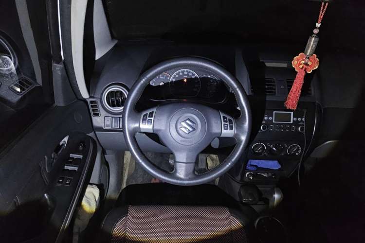 Used Suzuki SX4 2009 Hatchback 1.6L Automatic Sport Model Steering Wheel