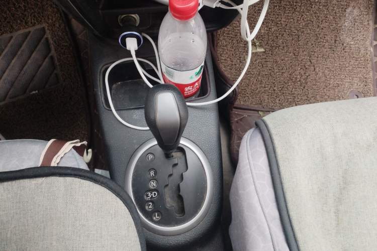Used Suzuki SX4 2010 Sedan 1.6L Automatic Value Model Gear Lever