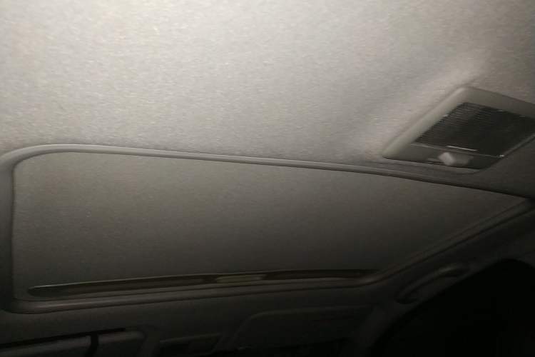 Used Suzuki SX4 2010 Hatchback 1.6L Manual Champion Limited Edition Headliner