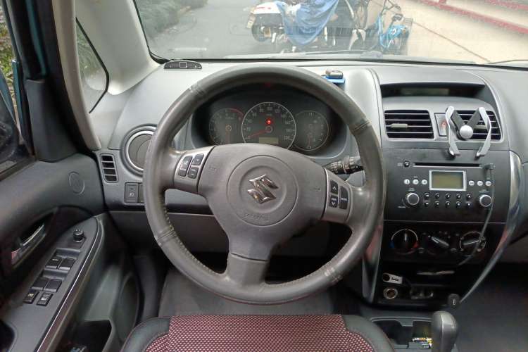 Used Suzuki SX4 2010 Hatchback 1.6L Automatic Champion Limited Edition Steering Wheel