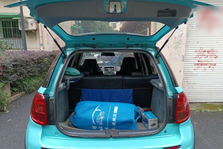 Used Suzuki SX4 2010 Hatchback 1.6L Automatic Champion Limited Edition Trunk