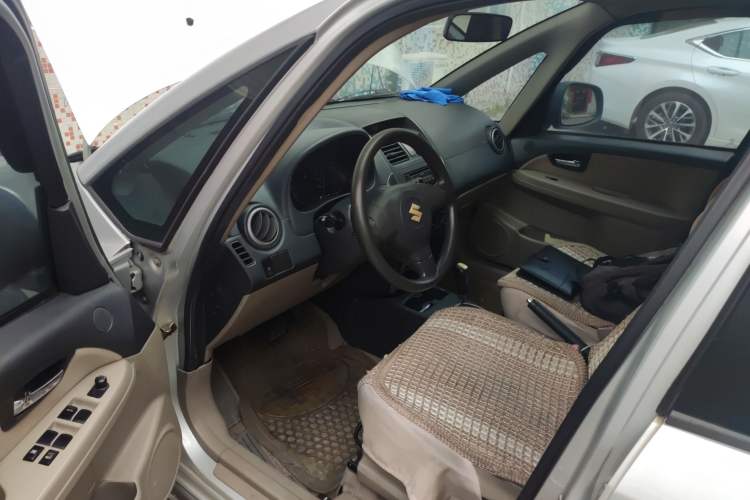 Used Suzuki SX4 2010 Sedan 1.6L Automatic Value Model Driver Seat