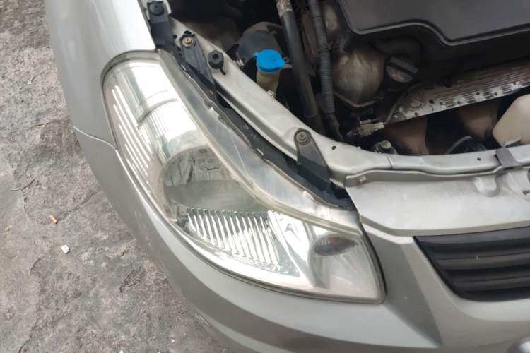 Used Suzuki SX4 2010 Sedan 1.6L Automatic Value Model Right Front Headlight