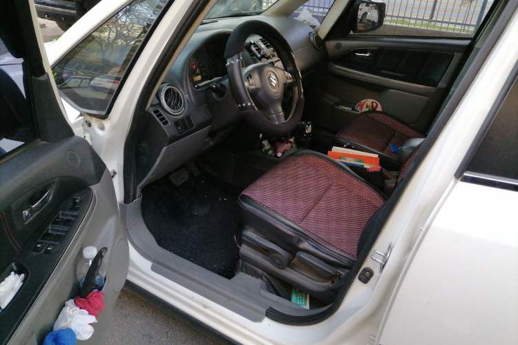 Used Suzuki SX4 2010 Hatchback 1.6L Automatic Champion Limited Edition Driver Seat