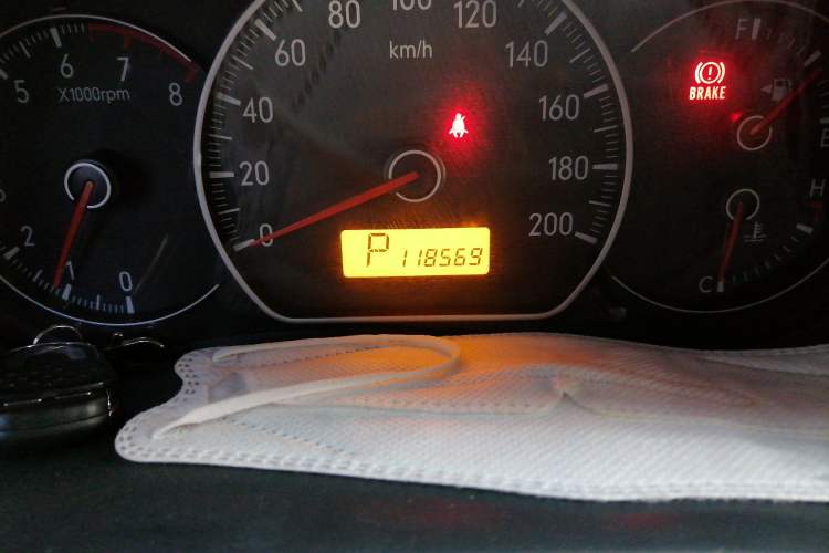 Used Suzuki SX4 2010 Hatchback 1.6L Automatic Champion Limited Edition Odometer Close Up