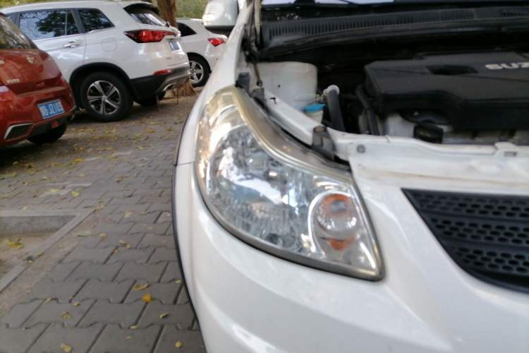 Used Suzuki SX4 2010 Hatchback 1.6L Automatic Champion Limited Edition Right Front Headlight