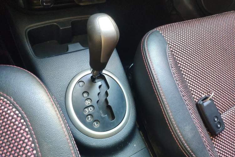 Used Suzuki SX4 2011 Hatchback 1.6L Automatic Sport Model Gear Lever