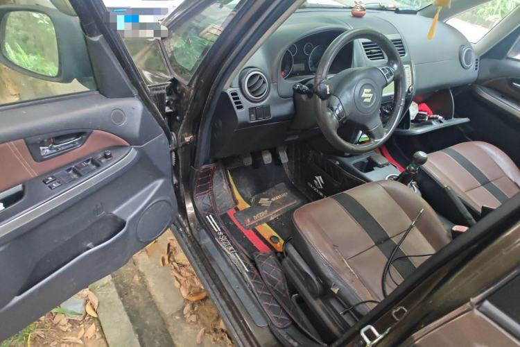 Used Suzuki SX4 2011 Revised Version 1.6L Manual Sport Edition Driver Seat
