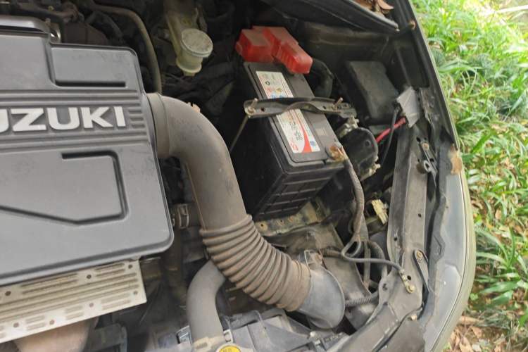 Used Suzuki SX4 2011 Revised Version 1.6L Manual Sport Edition Engine Bay Left