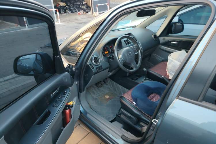 Used Suzuki SX4 2011 Hatchback 1.6L Automatic Sport Model Driver Seat