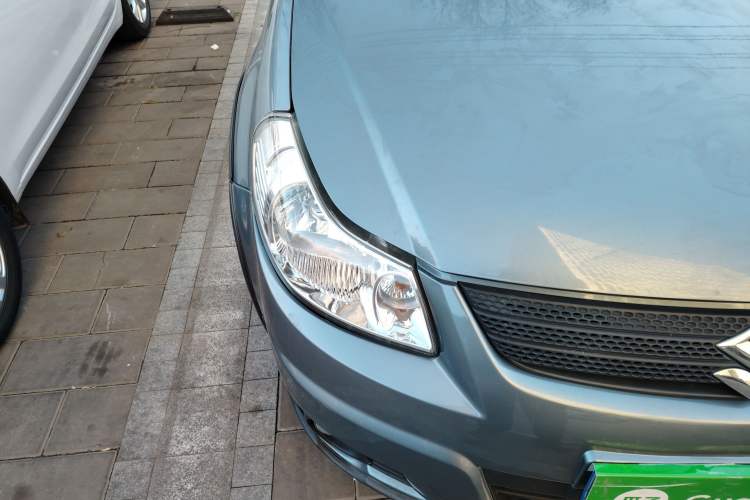 Used Suzuki SX4 2011 Hatchback 1.6L Automatic Sport Model Right Front Headlight