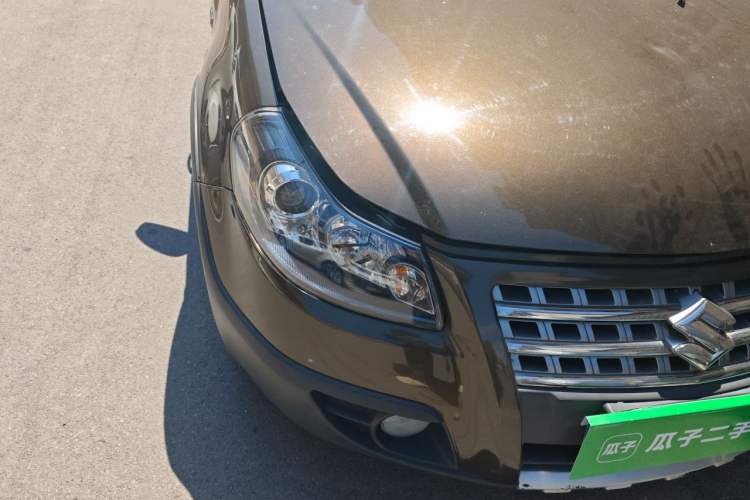Used Suzuki SX4 2011 Hatchback 1.6L Automatic Sport Model Right Front Headlight
