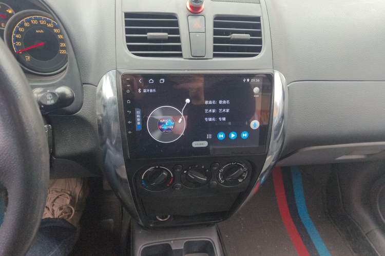 Used Suzuki SX4 2011 Revised Version 1.6L Automatic Sport Edition Audio And AC Panel