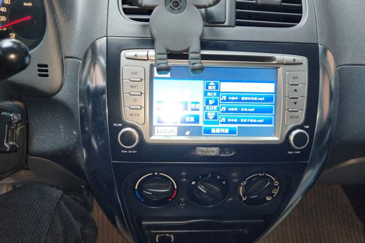 Used Suzuki SX4 2011 Revised Version 1.6L Manual Sport Edition Audio And AC Panel