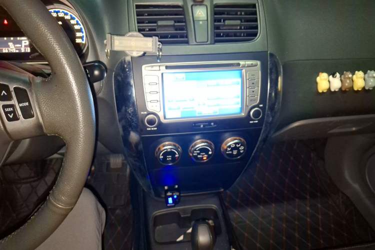 Used Suzuki SX4 2011 Revised Version 1.8L Automatic Sport Edition Audio And AC Panel