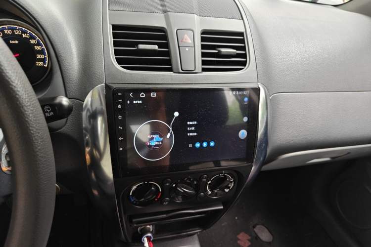 Used Suzuki SX4 2011 Revised 1.6L Automatic Dynamic Version Audio And AC Panel