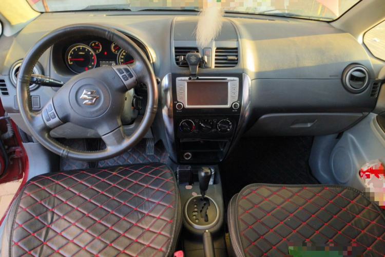 Used Suzuki SX4 2011 Revised Version 1.6L Automatic Sport Edition Center Console