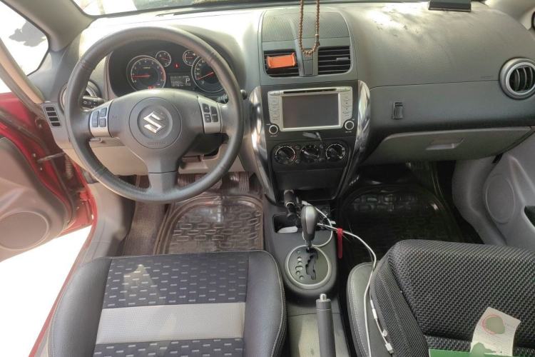 Used Suzuki SX4 2011 Revised Version 1.6L Automatic Sport Edition Center Console